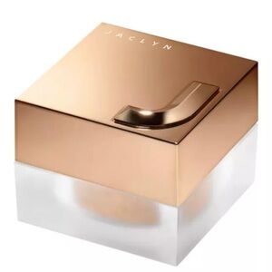 New with box Jaclyn Hill cosmetic luminous powder